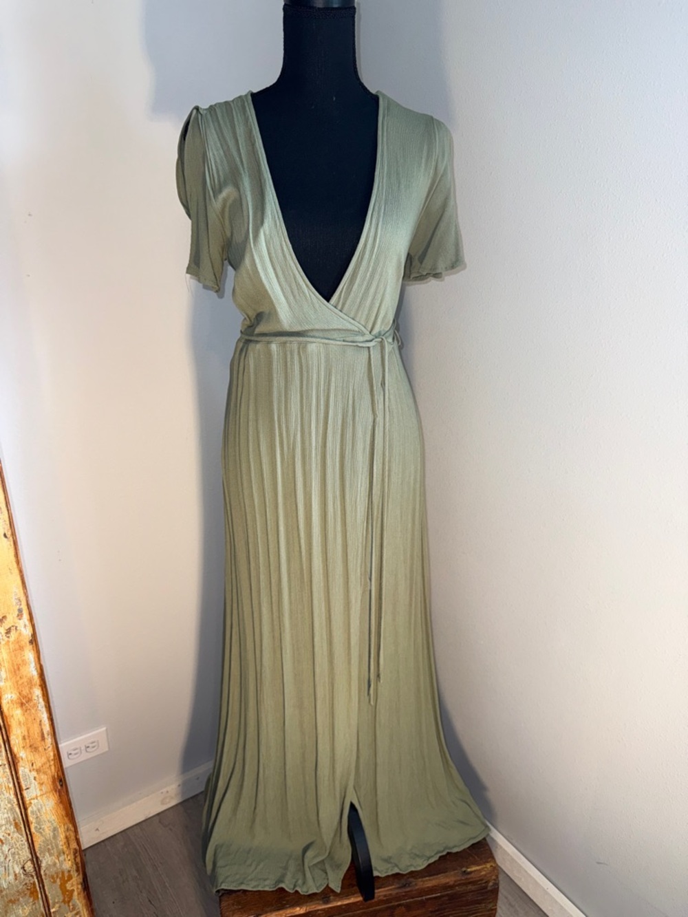 Elegant Sage Green Wrap Maxi  Women's Dress